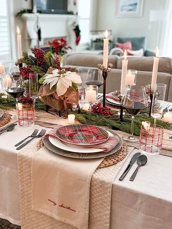 Rustic-Christmas-Tablescape-feature-img
