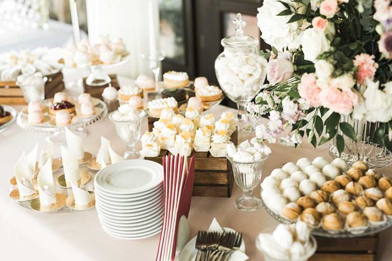 Bridal Shower Etiquette For The Modern Hostess