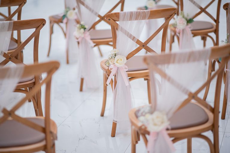 5 Ways To Personalize Your Wedding Aisle Decor And Make It Yours